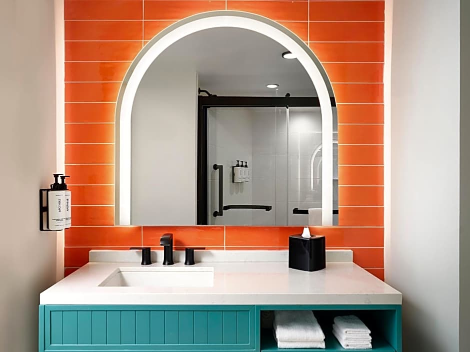 Holiday Inn Express Hotel & Suites Solana Beach-Del Mar By IHG