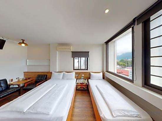 Mini Voyage Hostel