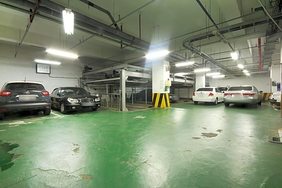 Gimhae Jangyu Check hotel