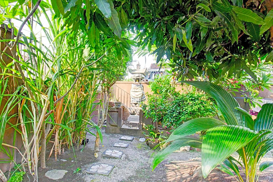 OYO Life 93284 Kos Cendana Raya