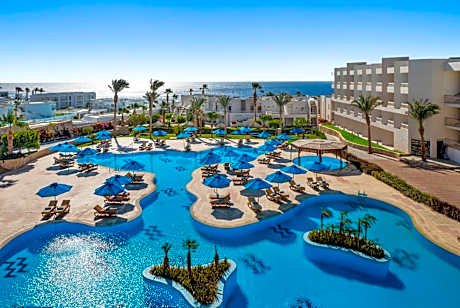 DoubleTree by Hilton Sharks Bay Resort