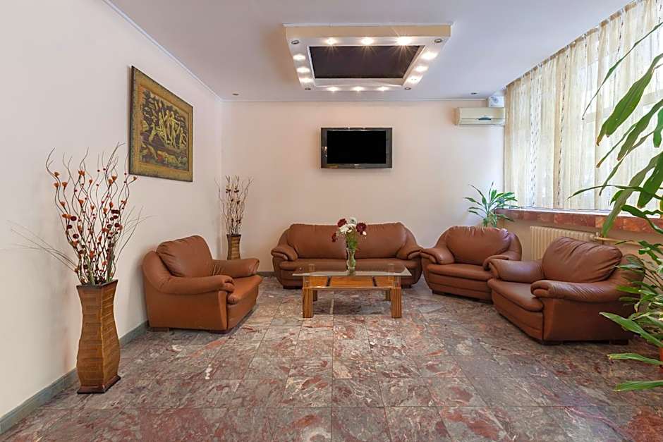 Family Hotel Central