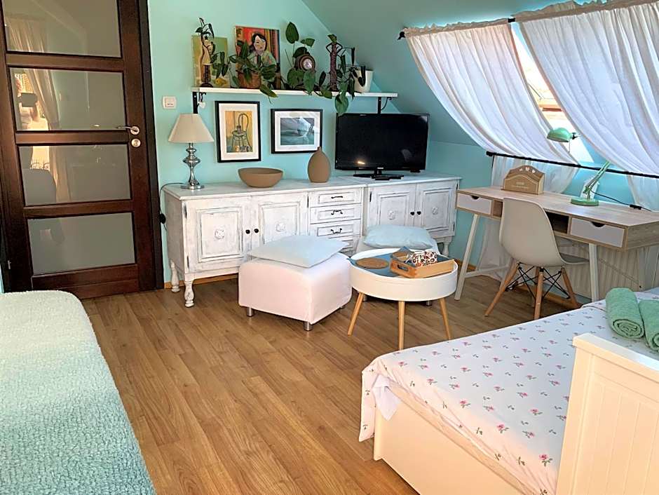 Dom z Sauną i Jacuzzi- na wyłączność lub pokoje