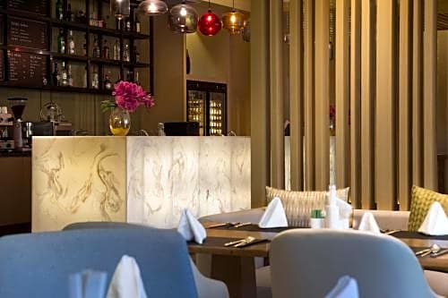 Holiday Inn Zhongshan Downtown, an IHG Hotel