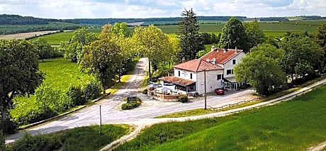 Logis Le Relais de la Voie Sacrée