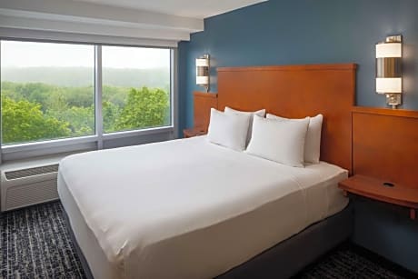 King Bed (with sofa bed)