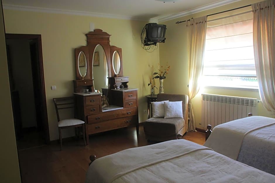 Quartos em vivenda serra da Estrela