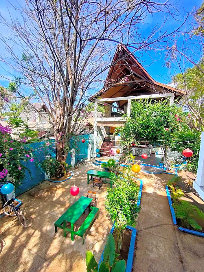 Gili Beach Bum Hostel