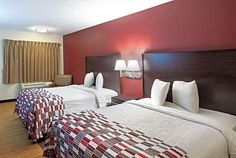 Deluxe Room with Two Double Beds Smoke Free