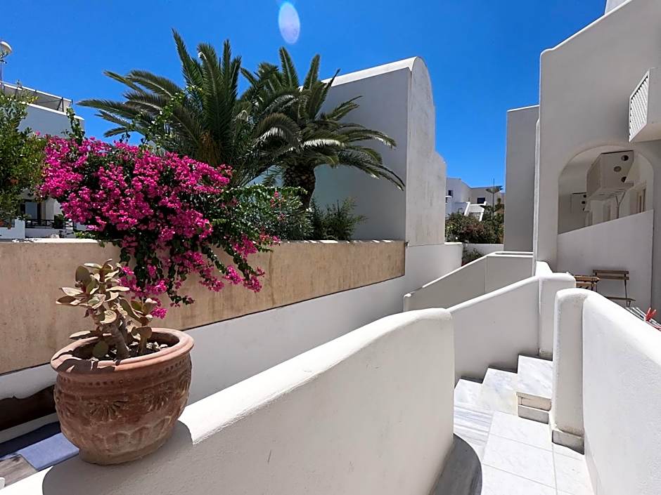 Anny Studios & Rooms Perissa Beach