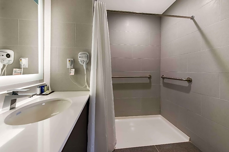 Sleep Inn Brooklyn - Sheepshead Bay