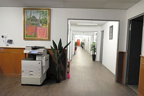D’Razna Inn