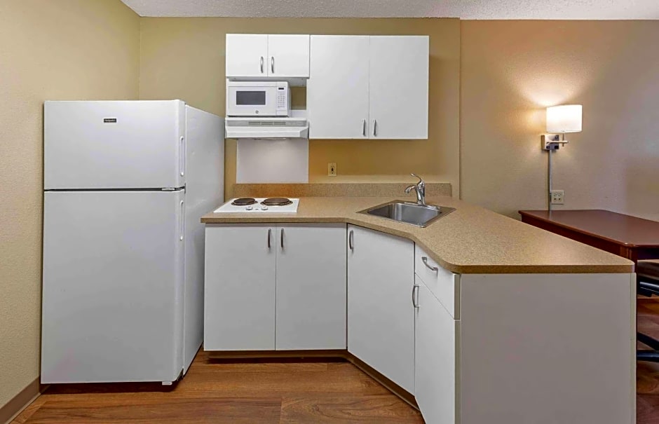 Extended Stay America Suites - Los Angeles - Valencia