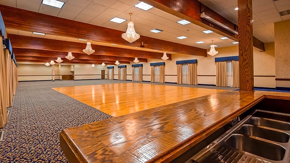 Best Western Plus Flathead Lake Inn and Suites