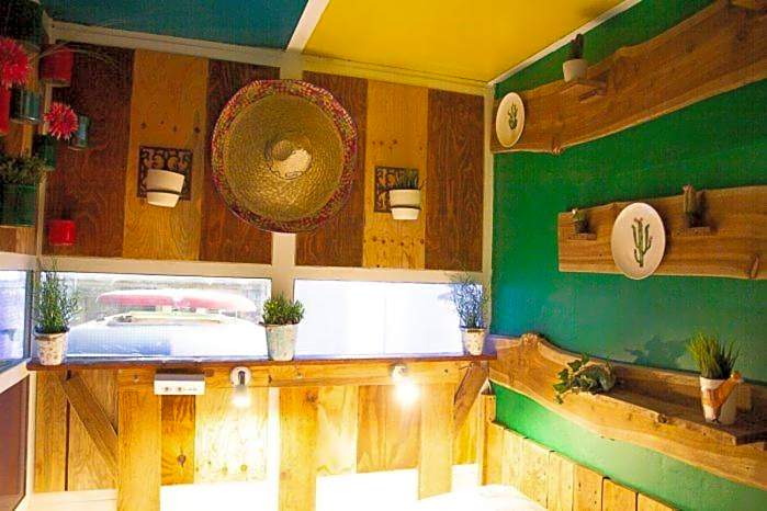 HafenTraum IndoorCampingHostel