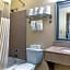 Quality Inn & Suites - Greensboro-High Point