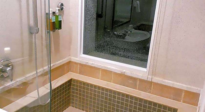 Hua Ge Hot Spring Hotel