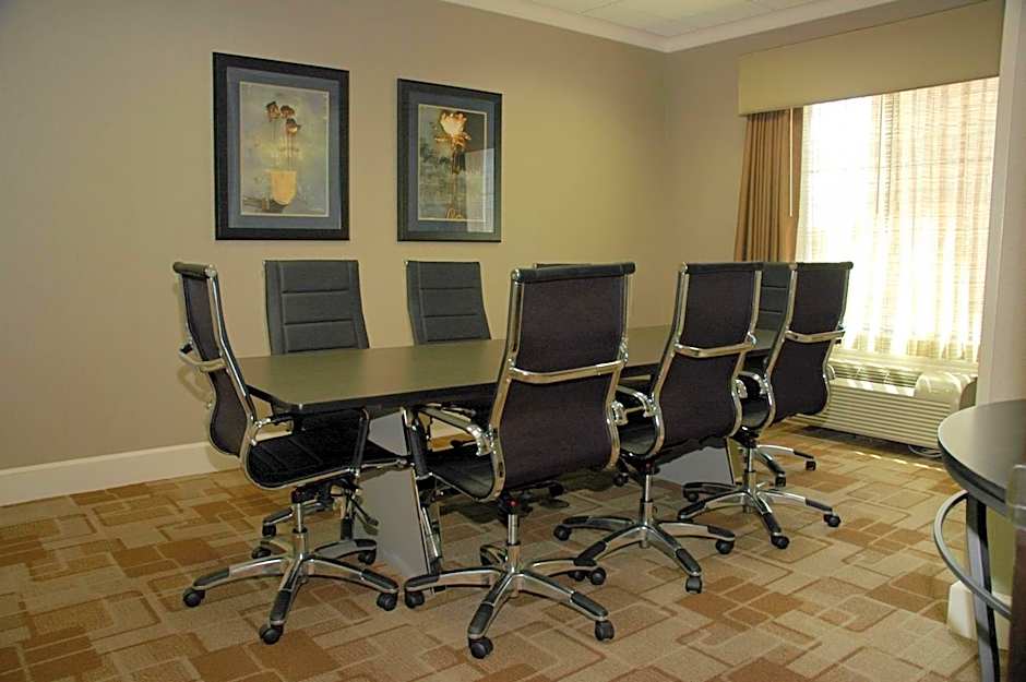 Best Western Plus Texarkana Inn & Suites