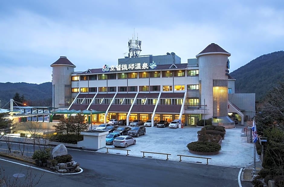 Dukgu Oncheon Resort Hotel