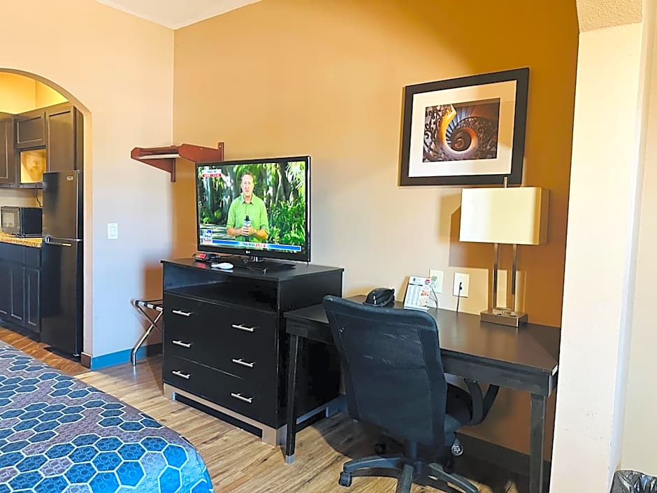 Executive Inn & Suites