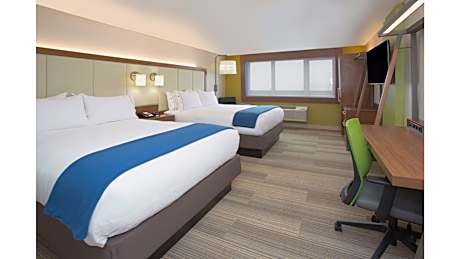 Queen Suite with Two Queen Beds - Communications Accessible