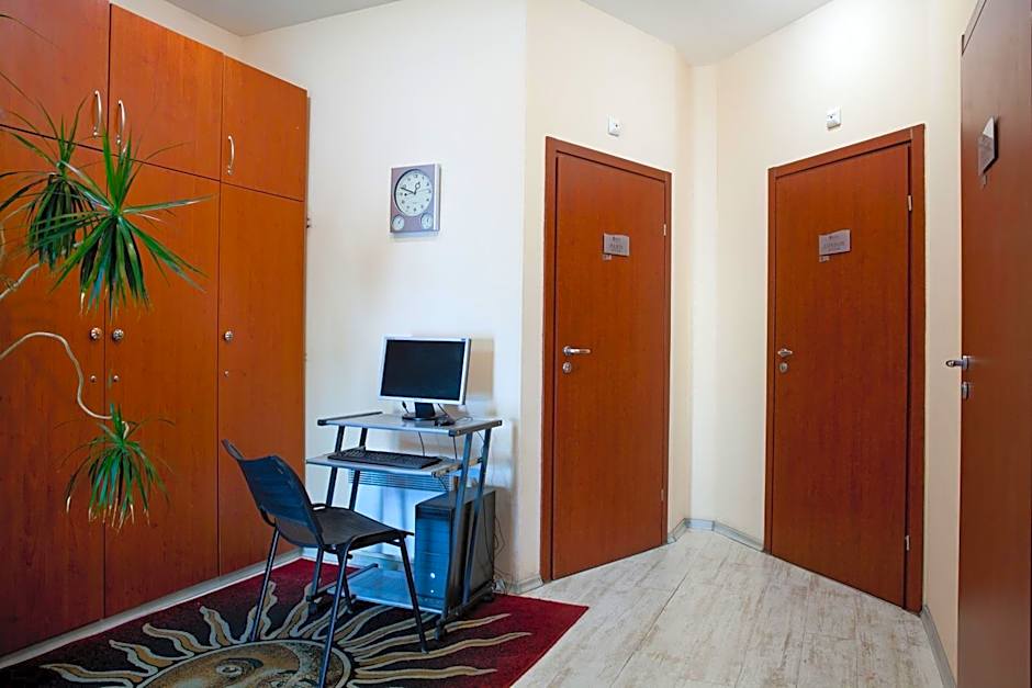 Scotty's Boutique Hotel