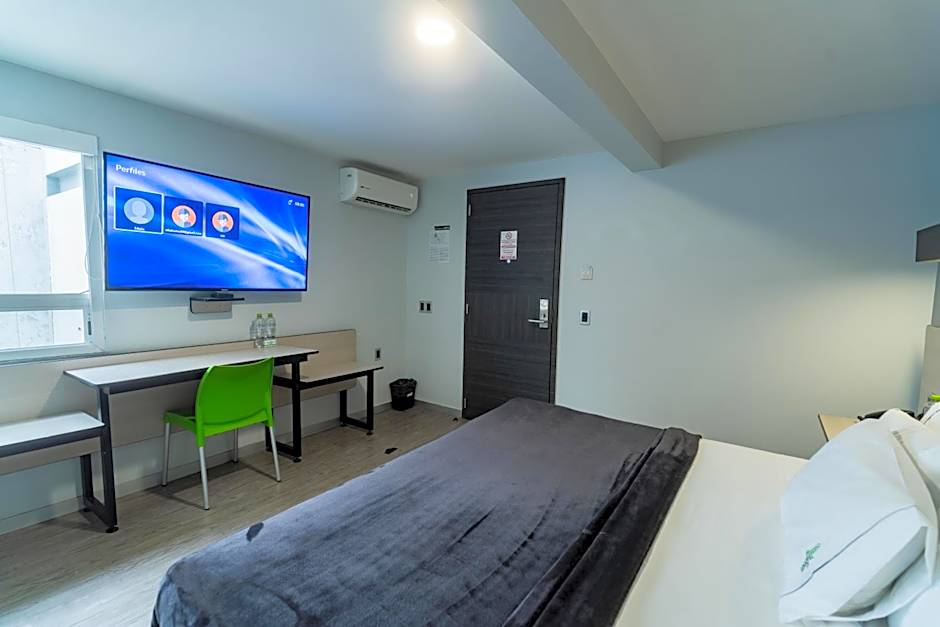 HOTEL LEMON GREEN -Zona Expo Frente al Centro de Convenciones