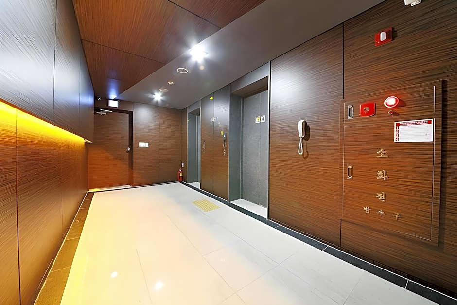 Uijeongbu Latree Hotel