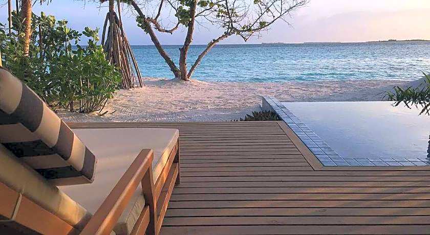 ROBINSON NOONU - All Inclusive                                                            