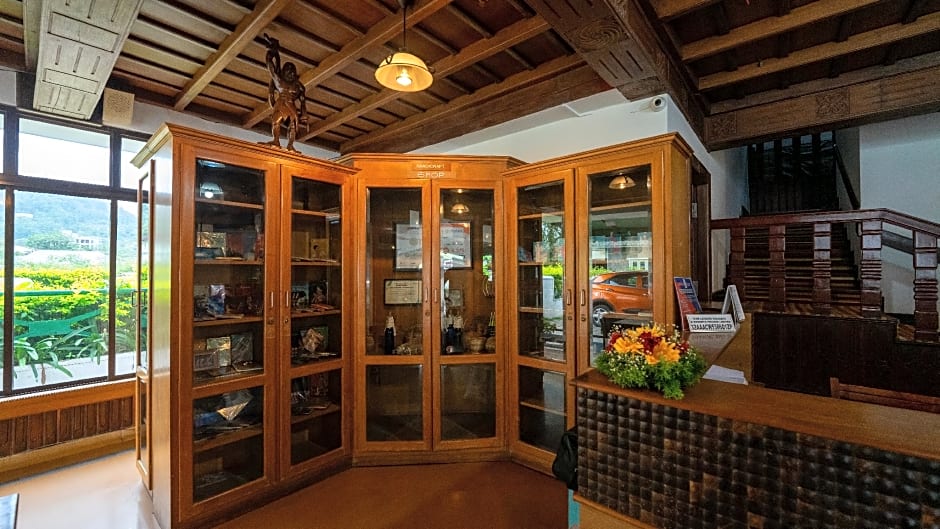 Westwood Riverside Garden Resort