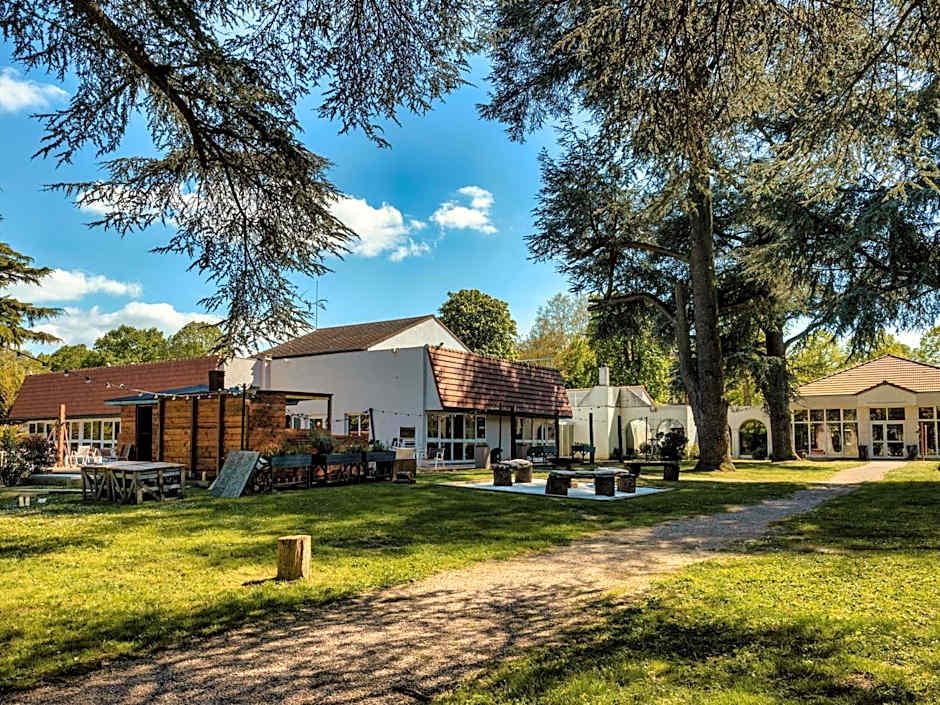 Mercure Parc Du Coudray Demeure De Campagne