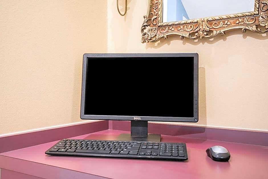 Days Inn by Wyndham West-Eau Claire