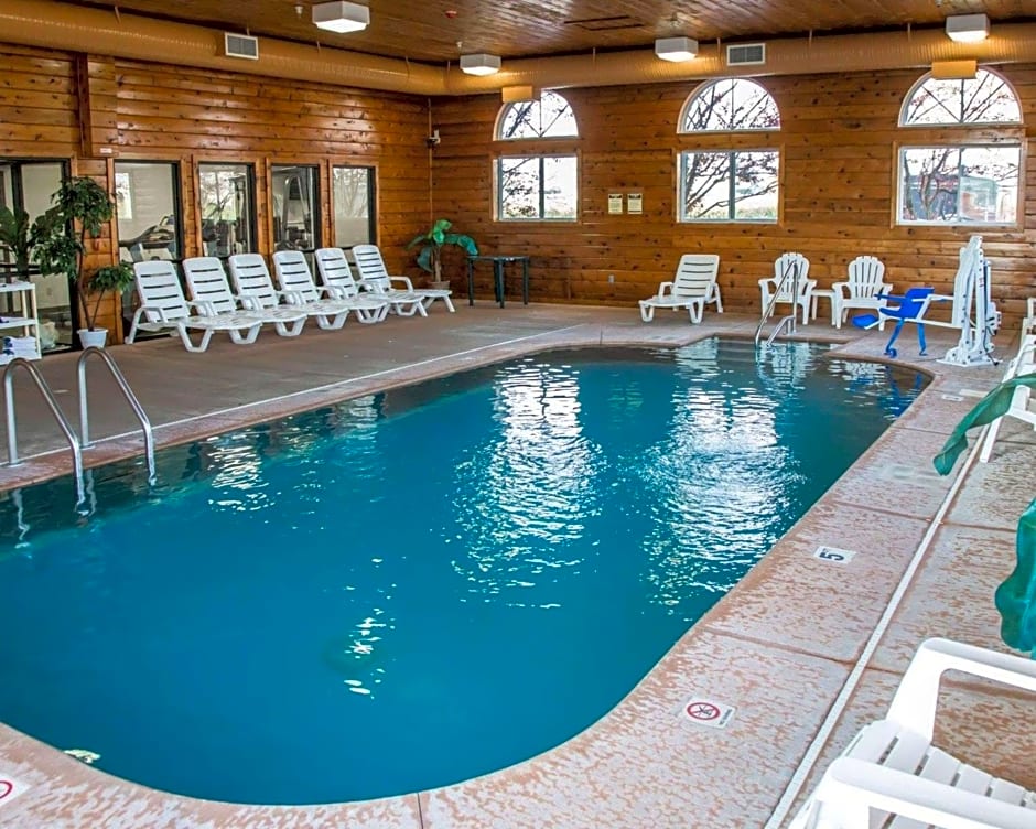 Quality Inn & Suites Loves Park near Rockford