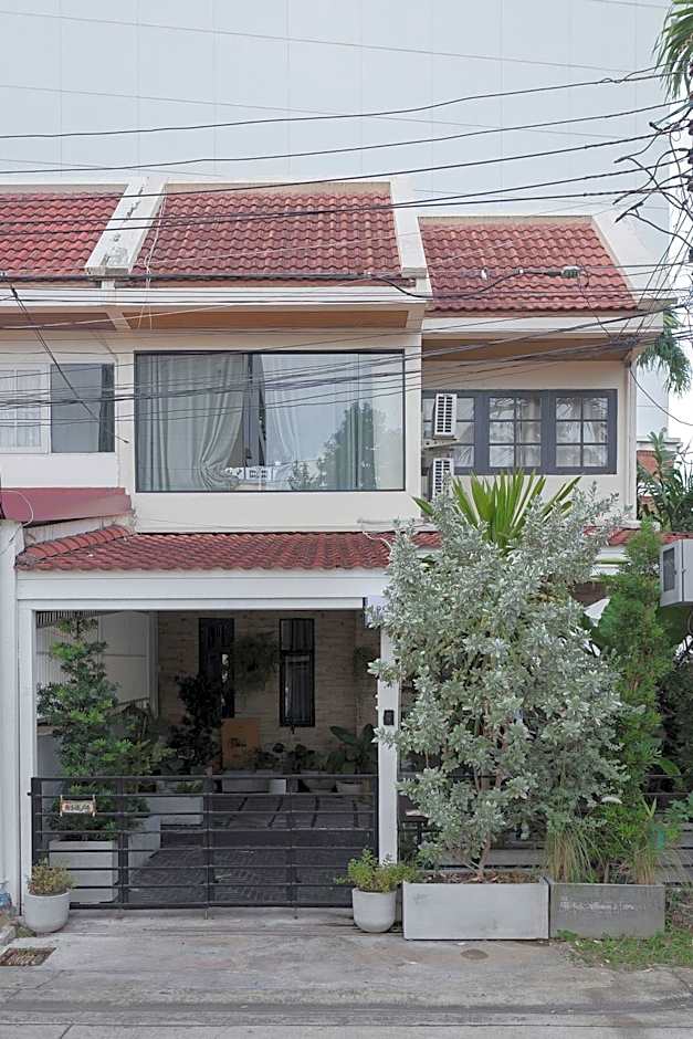 Private house 4bedrooms at Thonglor 4bath5toilet 10people