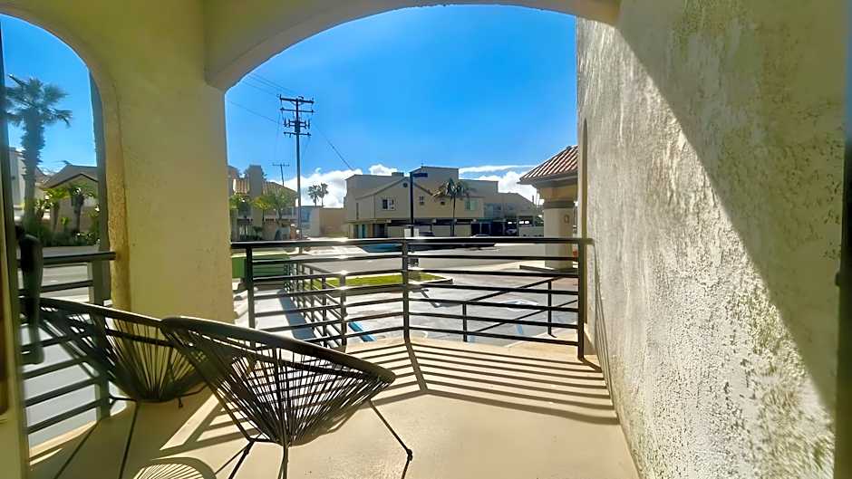 HUNTINGTON BEACH INN