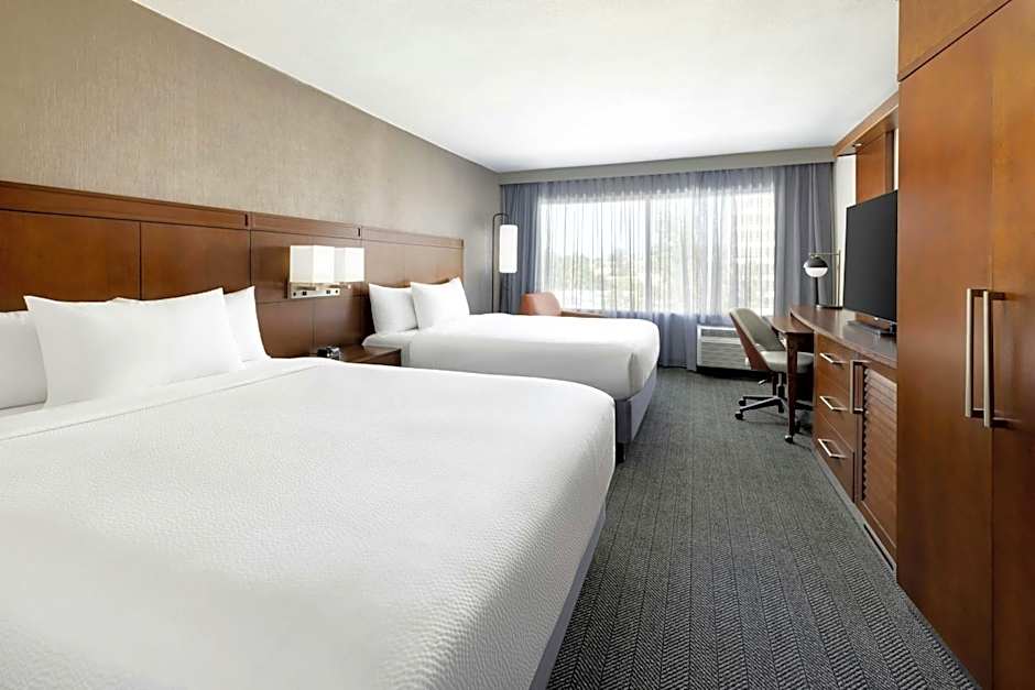 Courtyard by Marriott Los Angeles Woodland Hills
