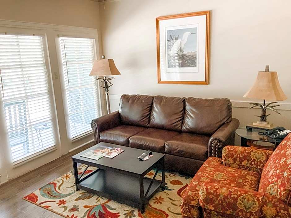 The Lodge at The Bluffs