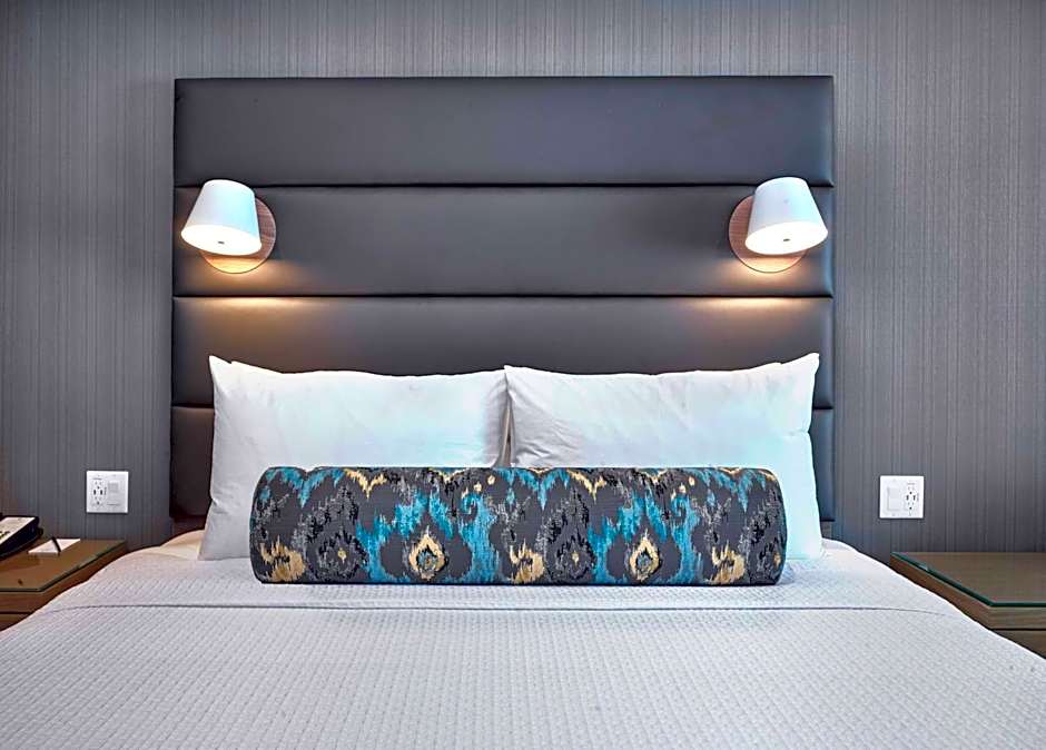 Sandman Signature Plano-Frisco Hotel