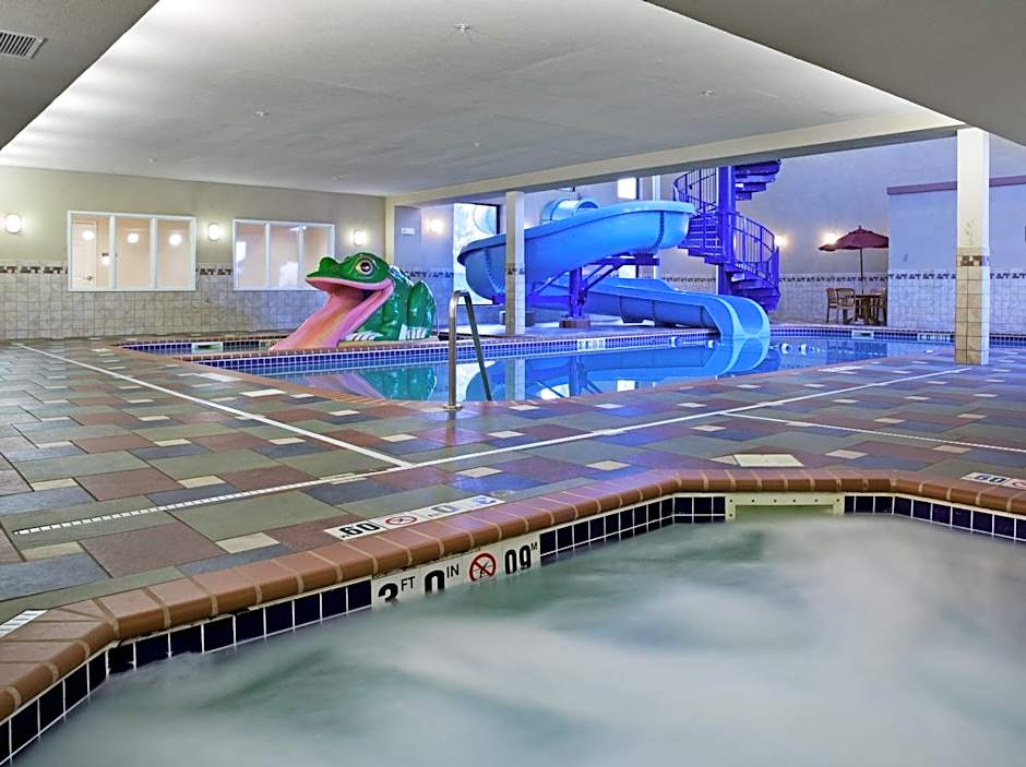 Holiday Inn Express Hotel & Suites Longmont By IHG