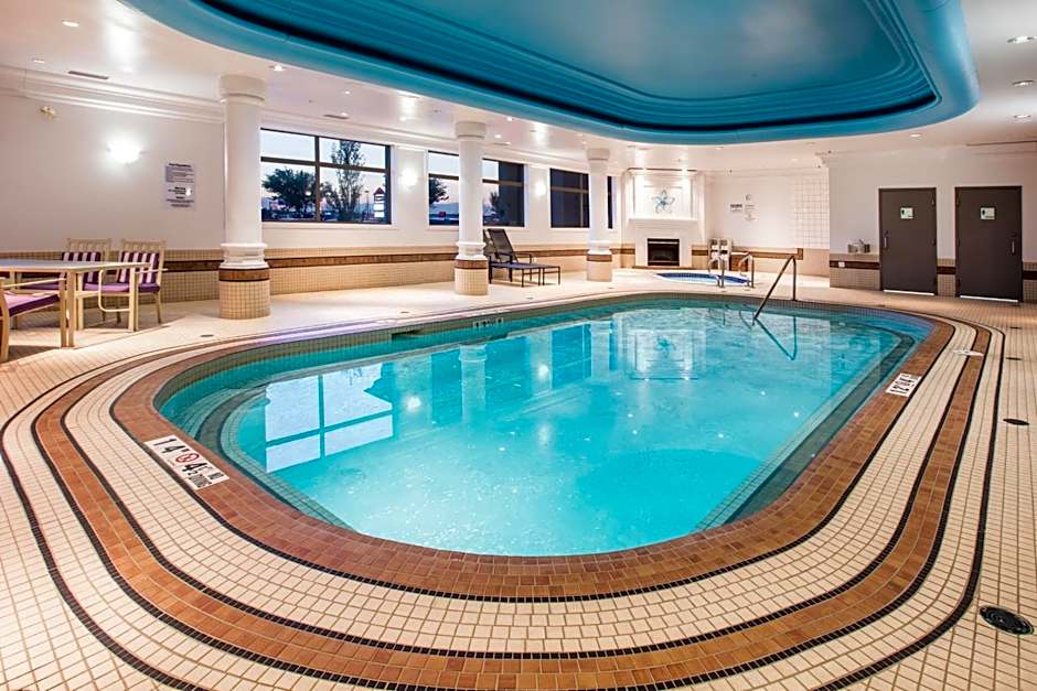 Holiday Inn & Suites Grande Prairie By IHG