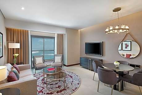 Deluxe One-Bedroom Suite with Balcony