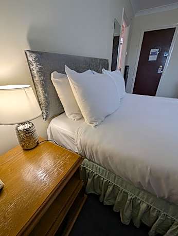 Single Room with Double Bed