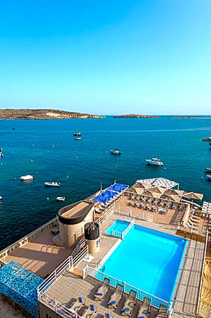 Gillieru Harbour Hotel