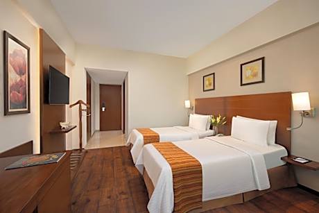 Deluxe Twin Room with 15% off on F&B Service (Soft Beverage only)