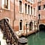 All'Angelo Art Hotel