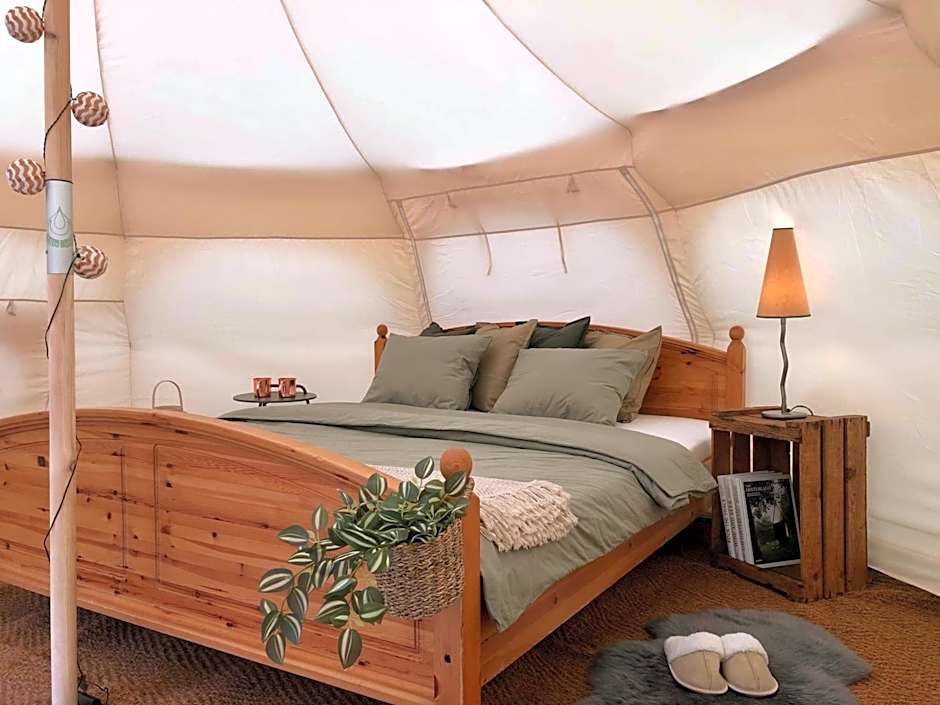 Camping & Ferienunterkünfte Steinplatte