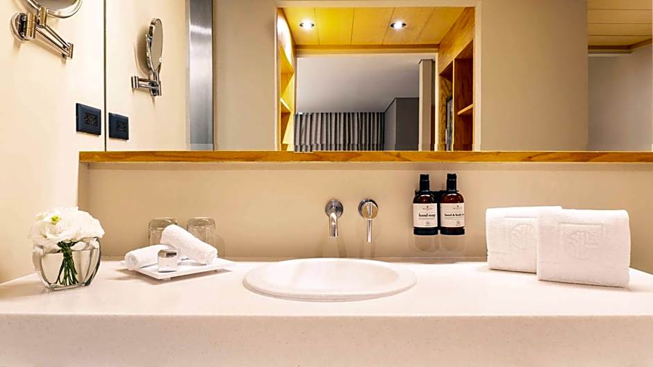 NH Collection Mexico City Airport T2