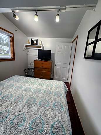 Mural Cabin