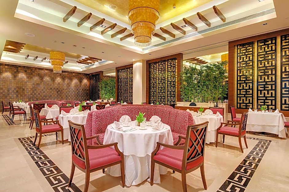 Balaji Sarovar Premiere