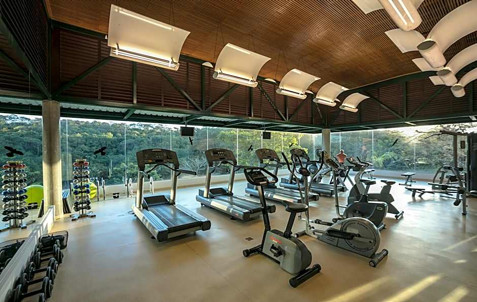 Almenat Embu das Artes Sao Paulo, Tapestry Collect